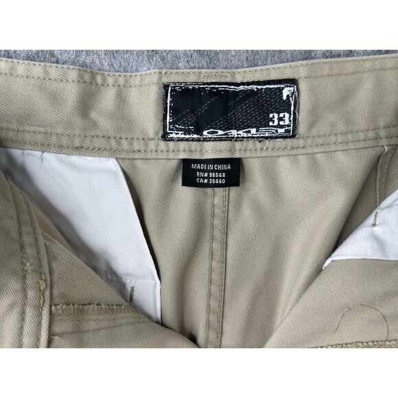 Oakley Men's Shorts Size 33 Khaki Beige Casual - Picture 9 of 9